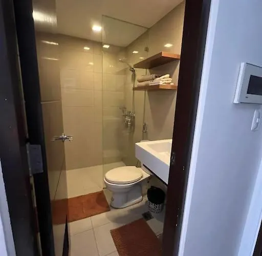 Cozy Viceroy Residences Mckinley Hill Bgc *